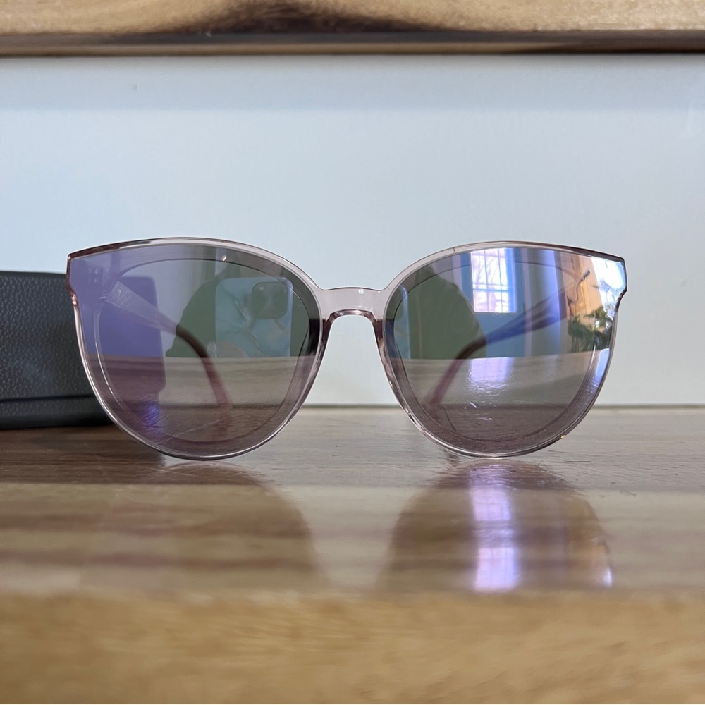 Hellen Keller cat eye sunglasses